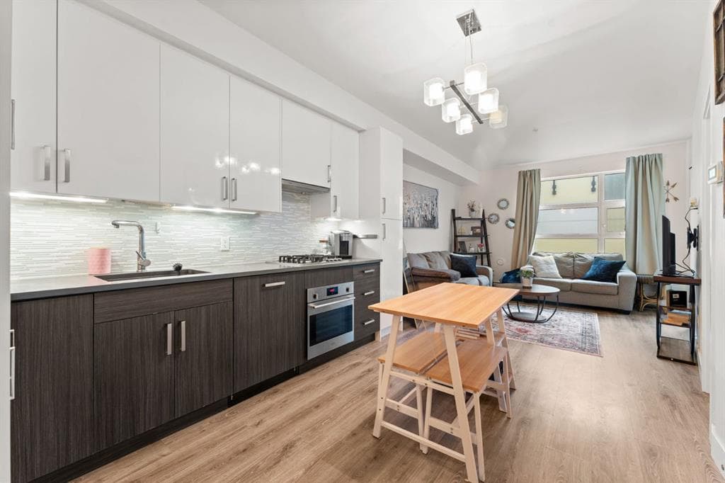 2-bed Apartment for sale at 302, 515 4 Avenue NE, Calgary