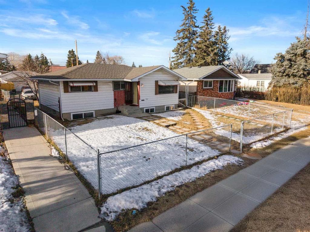 5-bed Detached for sale at 1527 46 Street SE, Calgary
