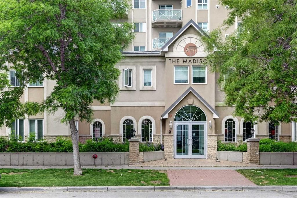 205, 1507 Centre A Street NE — photo 1