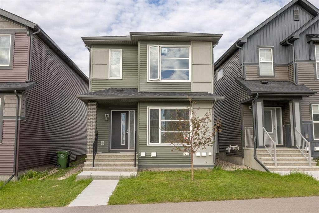 288 Lucas Boulevard NW — photo 1