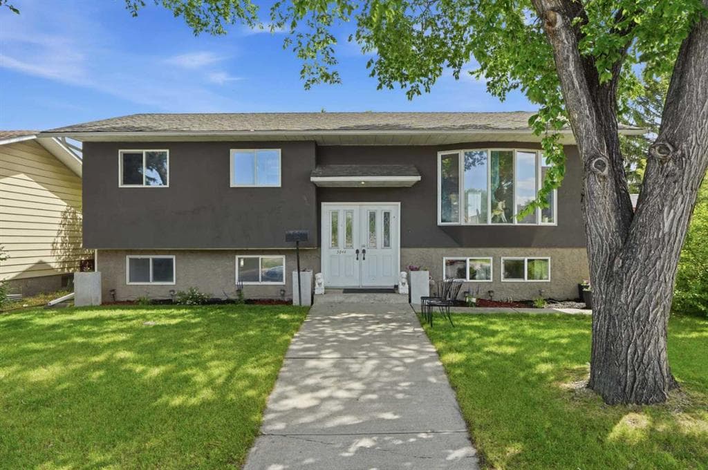 5-bed Detached for sale at 5048 Whitestone Way NE, Calgary