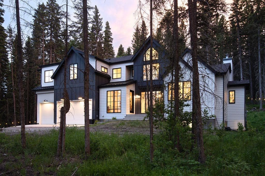 5-bed Detached for sale at 50071 Township Road 234, Rural Rocky View County