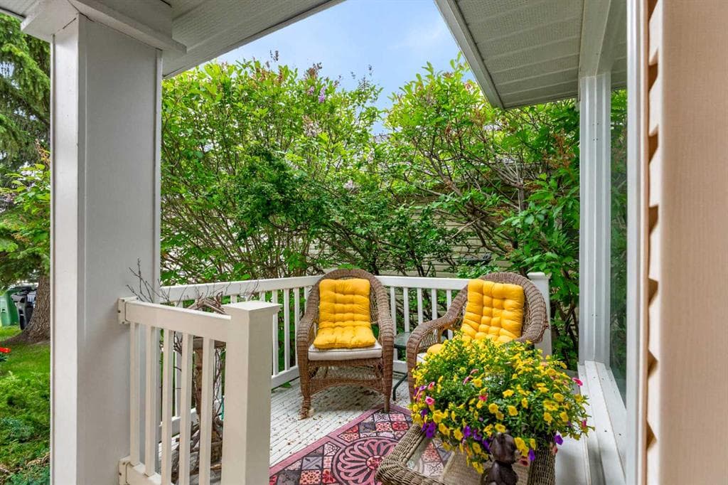 501 Coral Keys Villas NE — photo 1