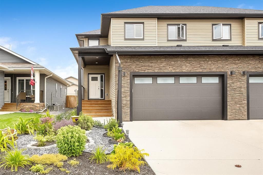 3-bed Semi-detached for sale at 1918 High Park Circle NW, High River