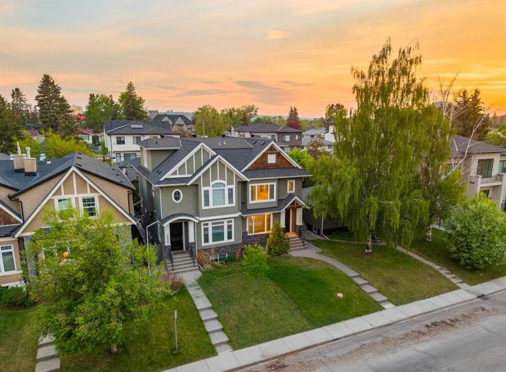 4-bed Semi-detached for sale at 2427 22A Street NW, Calgary