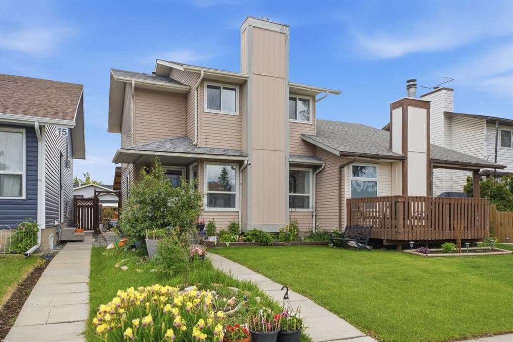 3-bed Semi-detached for sale at 17 Abberfield Crescent NE, Calgary