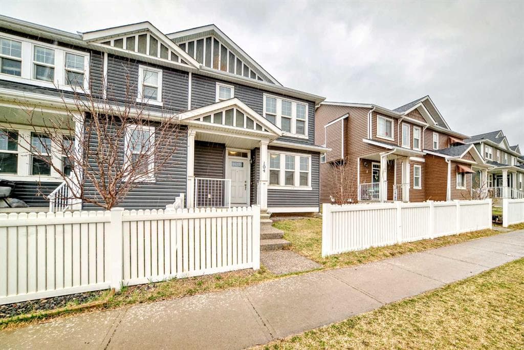 3-bed Semi-detached for sale at 104 Redstone Avenue NE, Calgary
