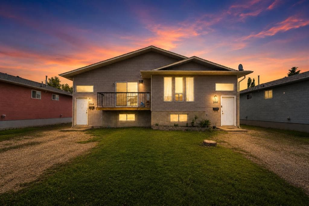 5-bed Semi-detached for sale at 200 Fonda Drive SE, Calgary