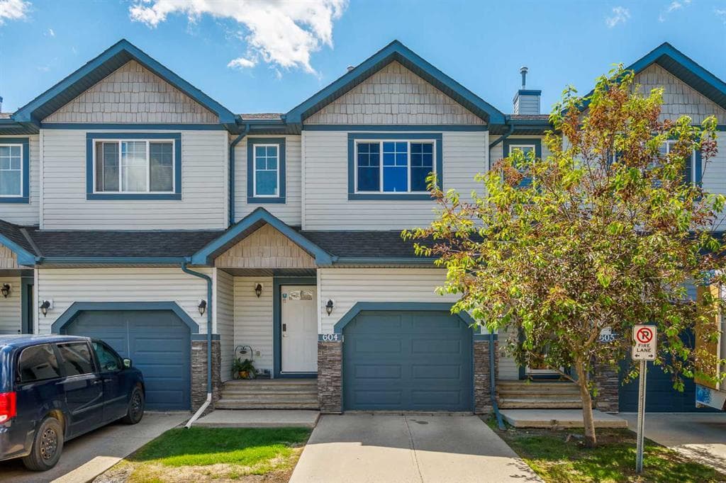 3-bed Townhouse for sale at 604, 620 Luxstone Landing SW, Airdrie