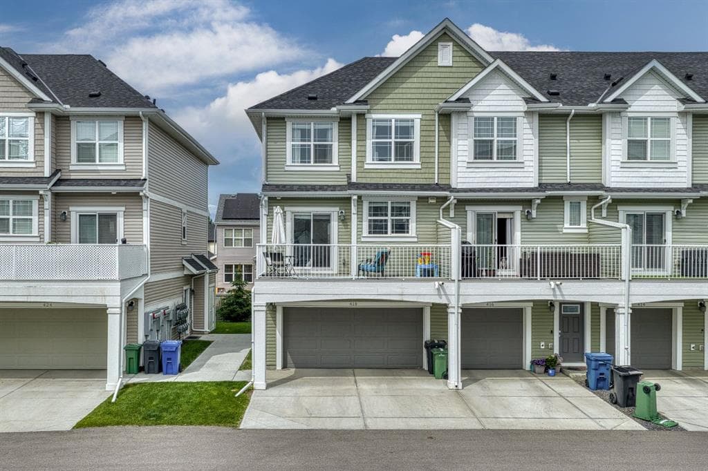 3-bed Townhouse for sale at 418 Copperstone Manor SE, Calgary