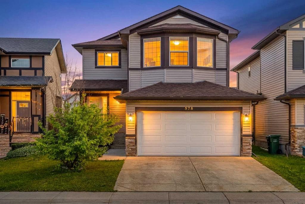 4-bed Detached for sale at 578 Luxstone Landing SW, Airdrie
