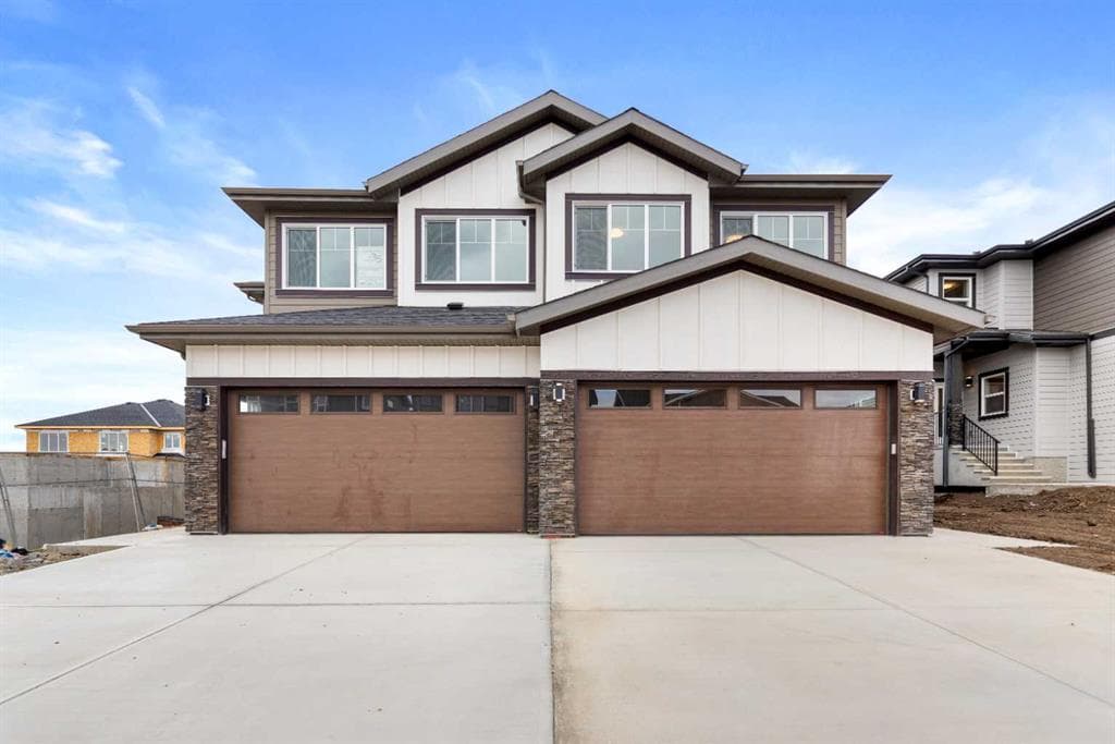 5-bed Semi-detached for sale at 38 Waterford Mews, Chestermere