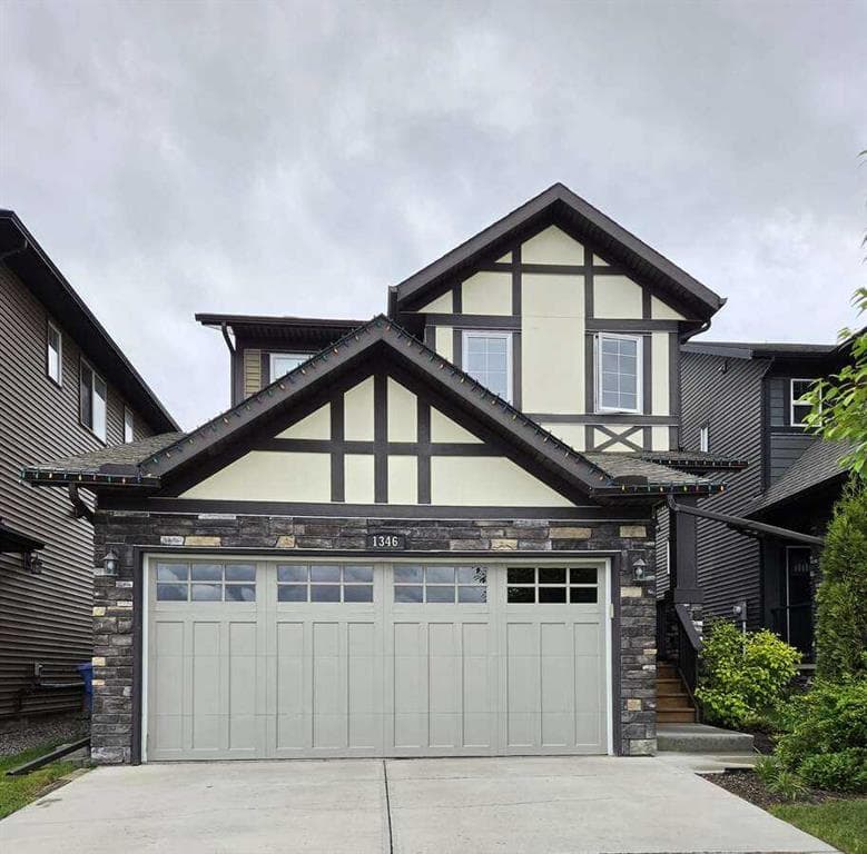 3-bed Detached for sale at 1346 Kings Heights Way SE, Airdrie
