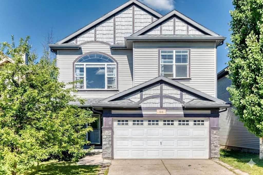 50 Royal Birch Terrace NW — photo 1