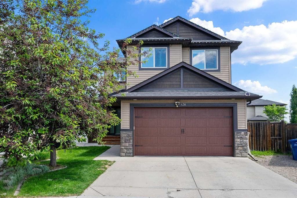 5-bed Detached for sale at 438 Luxstone Green SW, Airdrie