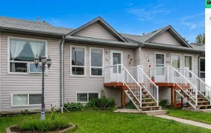 3-bed Townhouse for sale at 622 3 Street, Strathmore
