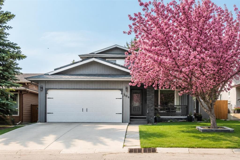 304 Shawcliffe Circle SW — photo 1