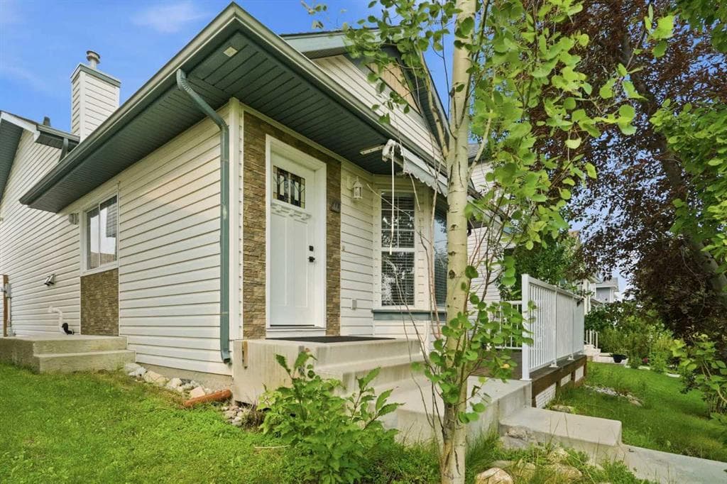 2-bed Detached for sale at 110 Bridlewood Avenue SW, Calgary