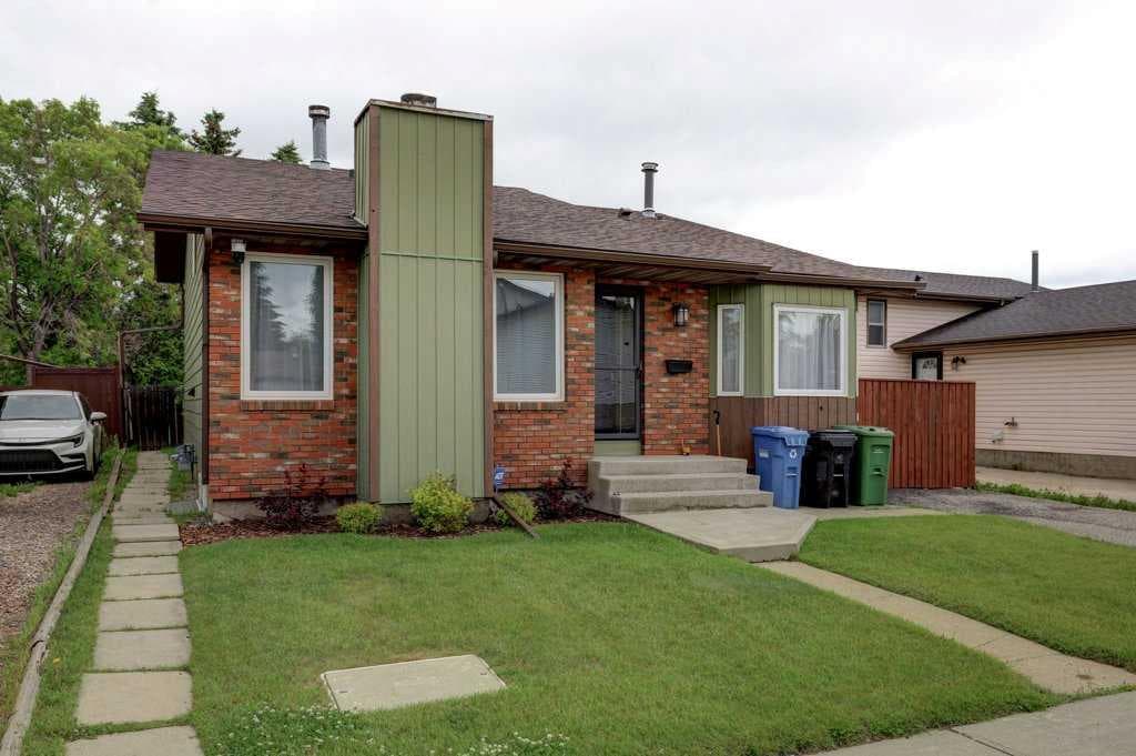 376 Whitlock Way NE — photo 1