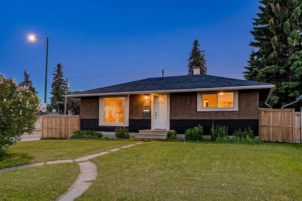 4703 Waverley Drive SW — photo 1