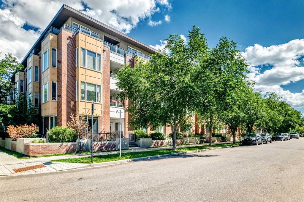 2-bed Apartment for sale at 402, 1010 Centre Avenue NE, Calgary