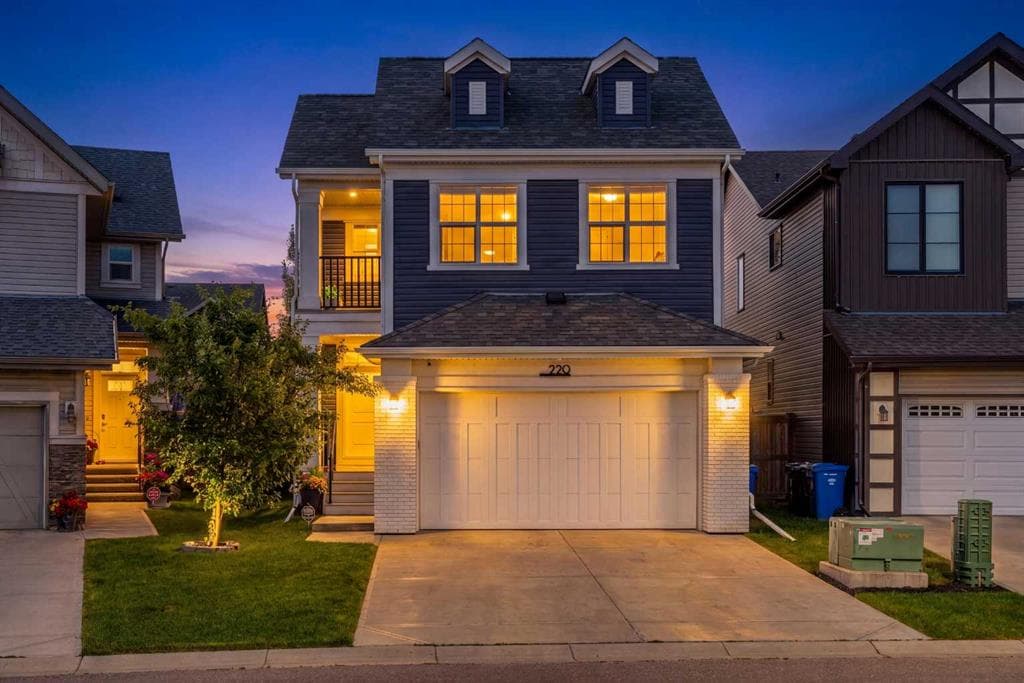 220 Copperpond Green SE — photo 1