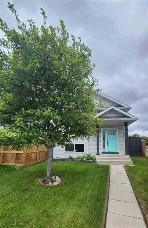 3-bed Detached for sale at 5 Country Hills Drive NW, Calgary