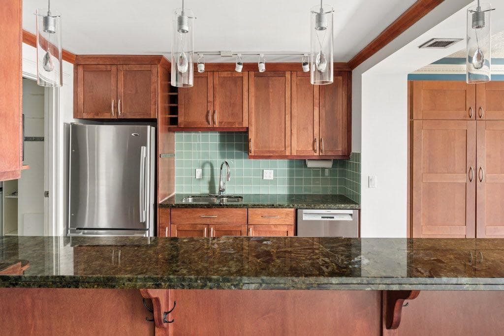 2-bed Apartment for sale at 803, 215 14 Avenue SW, Calgary