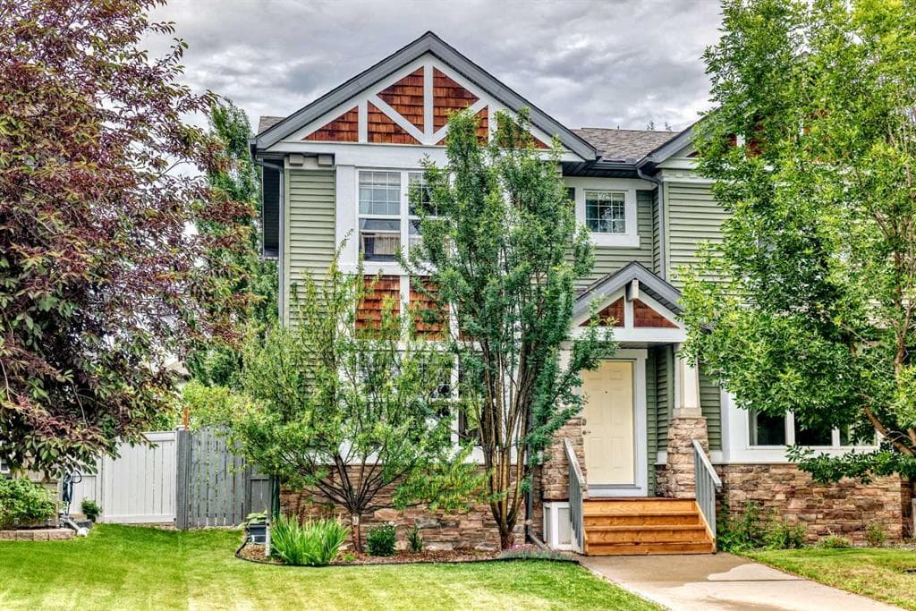 2-bed Semi-detached for sale at 22 Everwillow Circle SW, Calgary