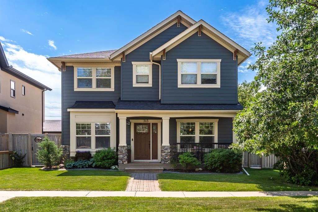 5-bed Detached for sale at 313 Centre Avenue SE, Airdrie
