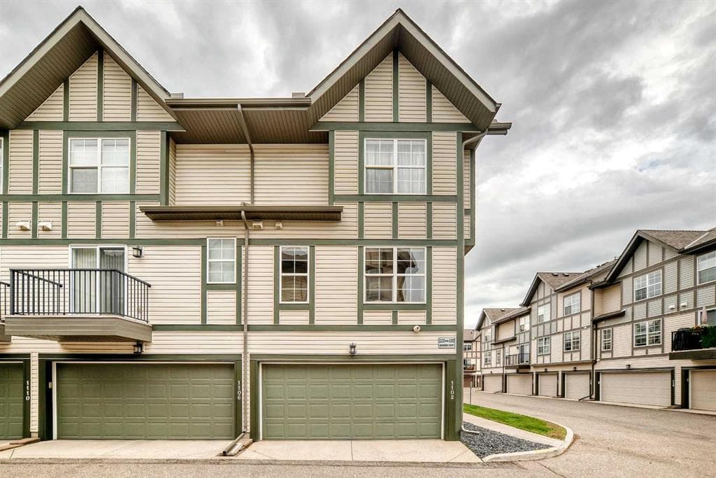1102 Cranford Court SE — photo 1