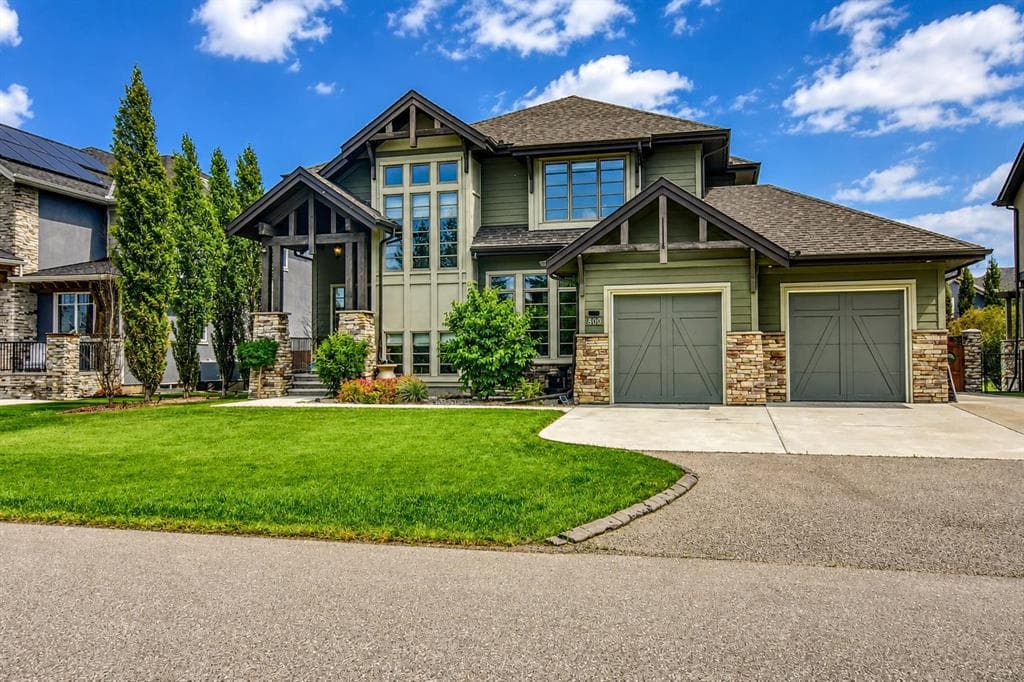 4-bed Detached for sale at 800 East Lakeview Road, Chestermere