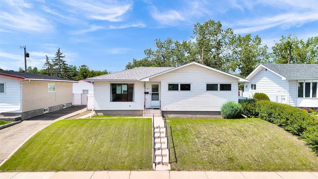 4-bed Detached for sale at 5247 Thomas Street NE, Calgary