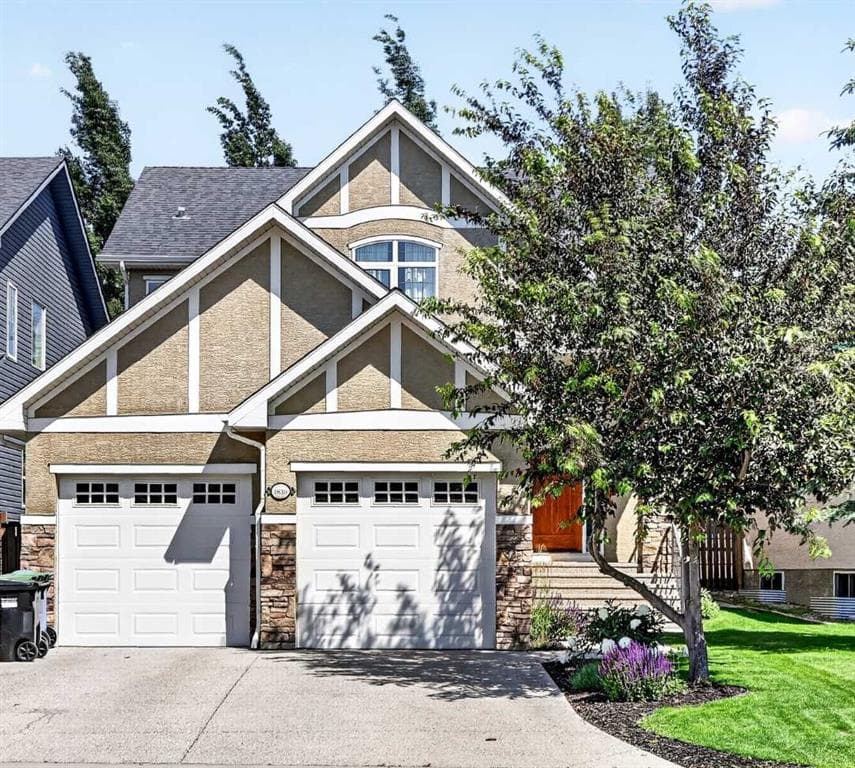 1839 Evergreen Drive SW — photo 1
