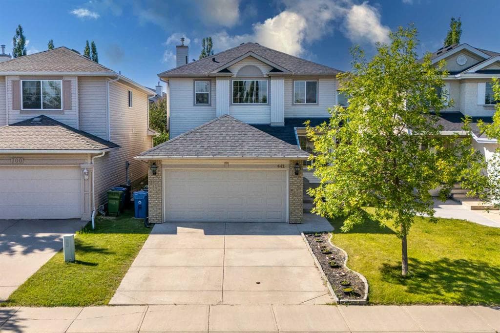 4-bed Detached for sale at 642 Citadel Drive NW, Calgary