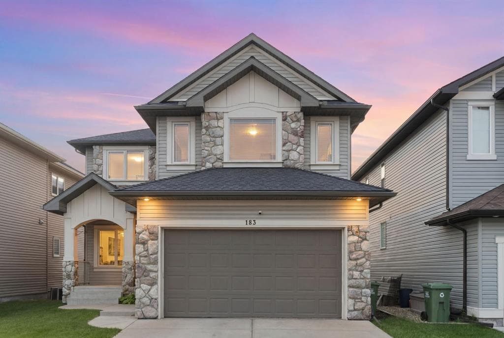 3-bed Detached for sale at 183 Sunset Close, Cochrane