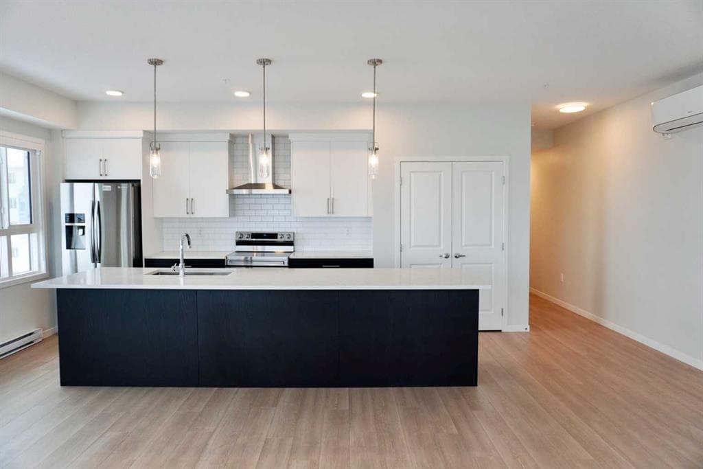 2-bed Apartment for sale at 404, 80 Carrington Plaza NW, Calgary