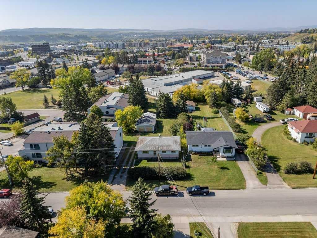 3-bed Detached for sale at 217 Ross Avenue, Cochrane