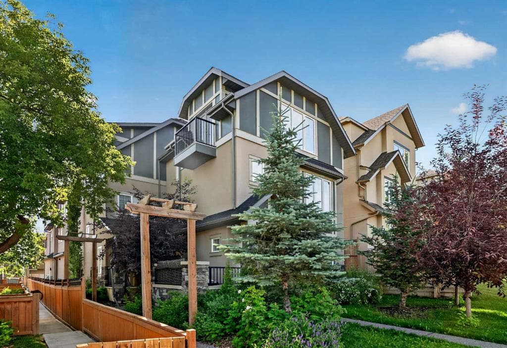 4-bed Townhouse for sale at 4, 2416 30 Street SW, Calgary