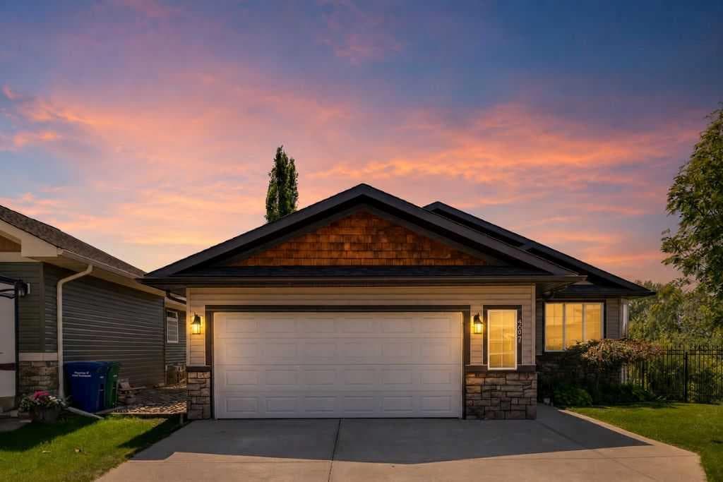 3-bed Detached for sale at 267 Willow Ridge Manor SW, Diamond Valley