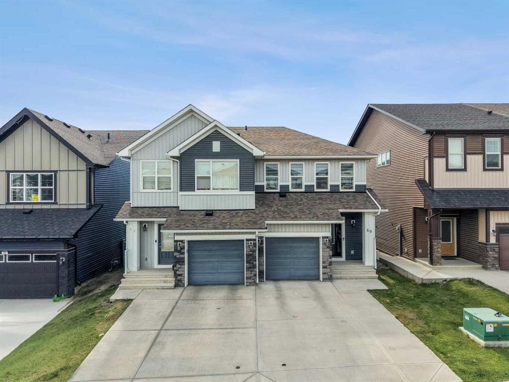 69 Carringvue Park NW — photo 1