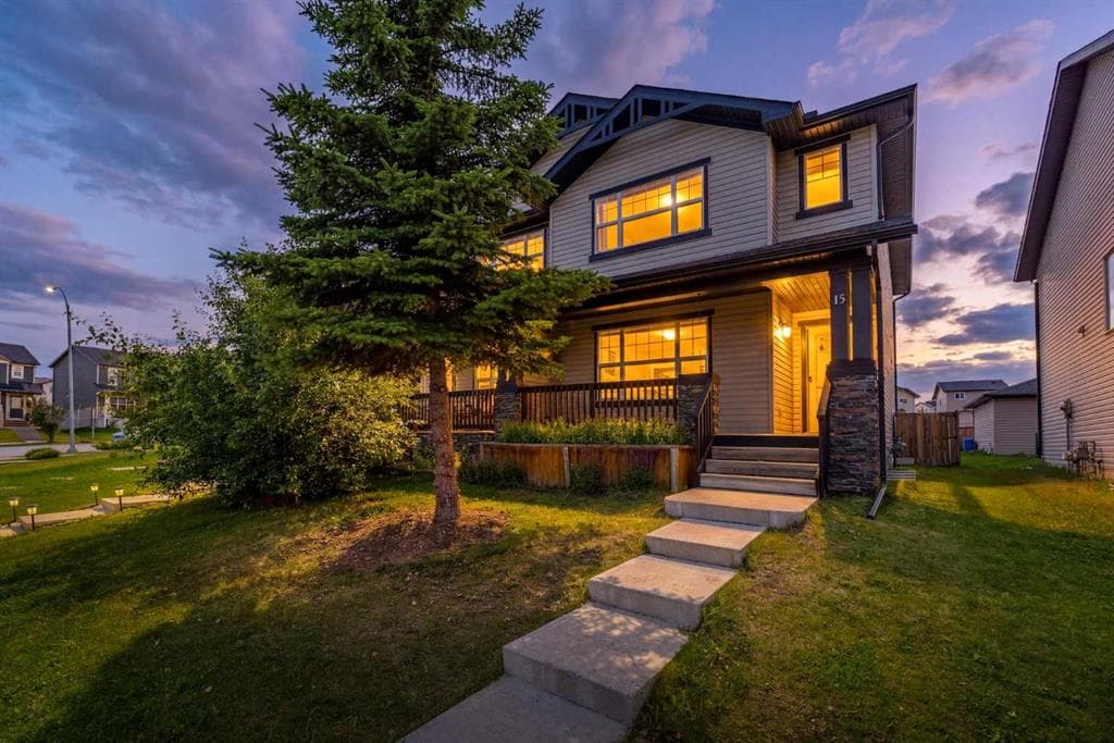 3-bed Semi-detached for sale at 15 Panora Square NW, Calgary
