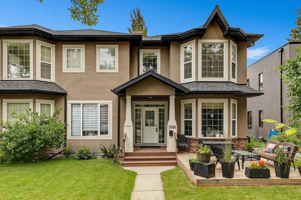 4-bed Semi-detached for sale at 1046 Rundle Crescent NE, Calgary