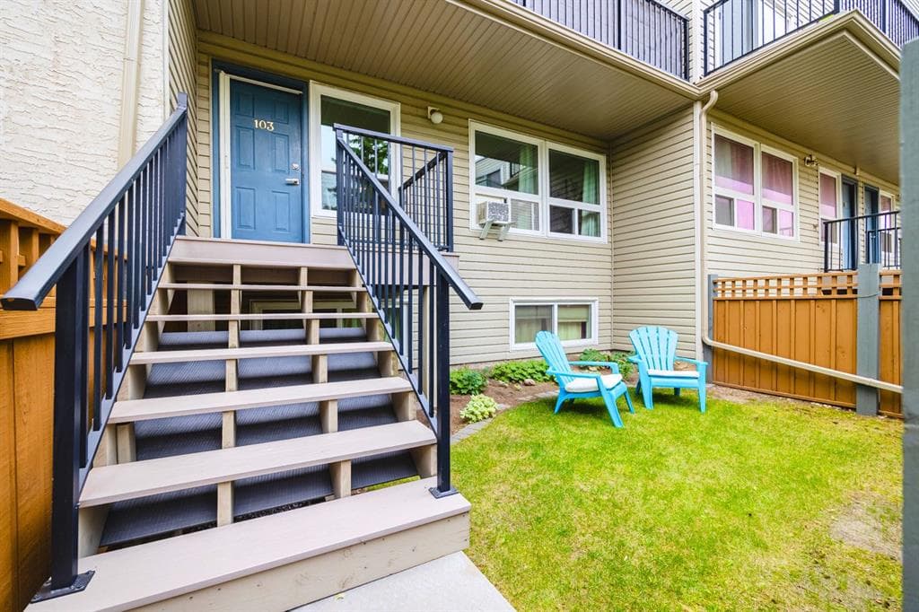 1-bed Townhouse for sale at 103, 3615A 49 Street NW, Calgary