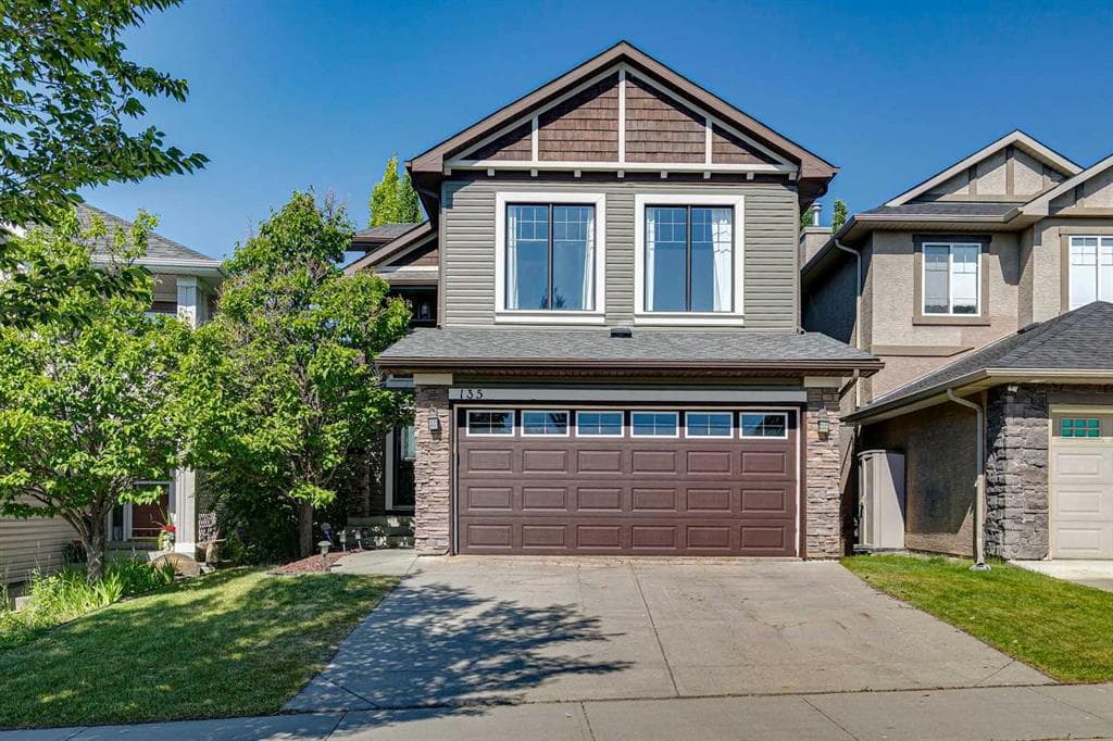 135 Tuscany Ravine Road NW — photo 1