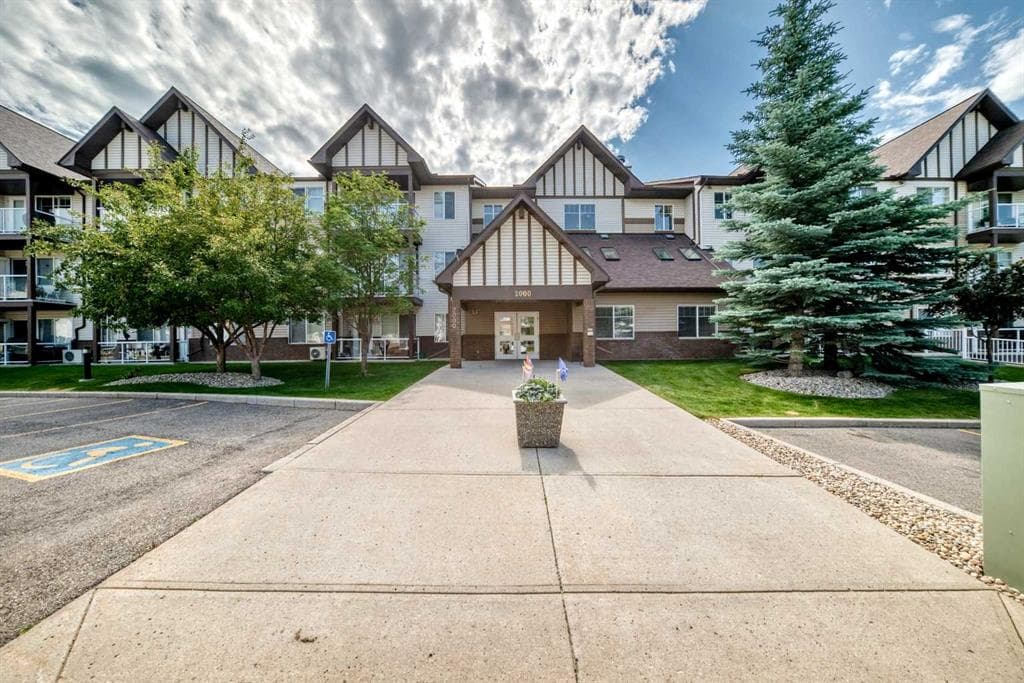 2-bed Apartment for sale at 2105, 200 Community Way, Okotoks