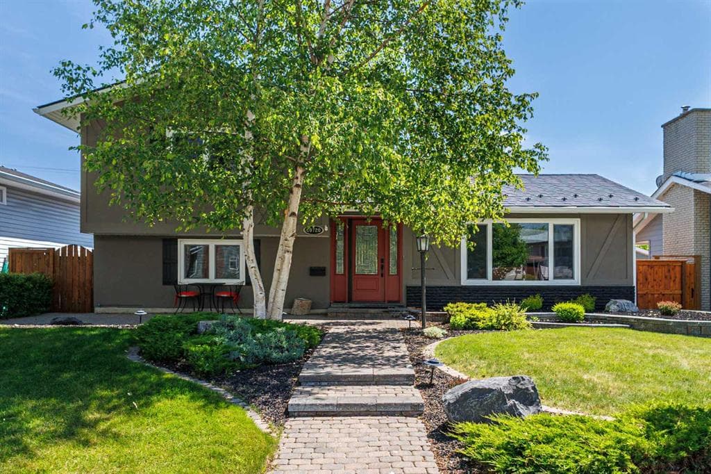 10720 Maplecrest Road SE — photo 1