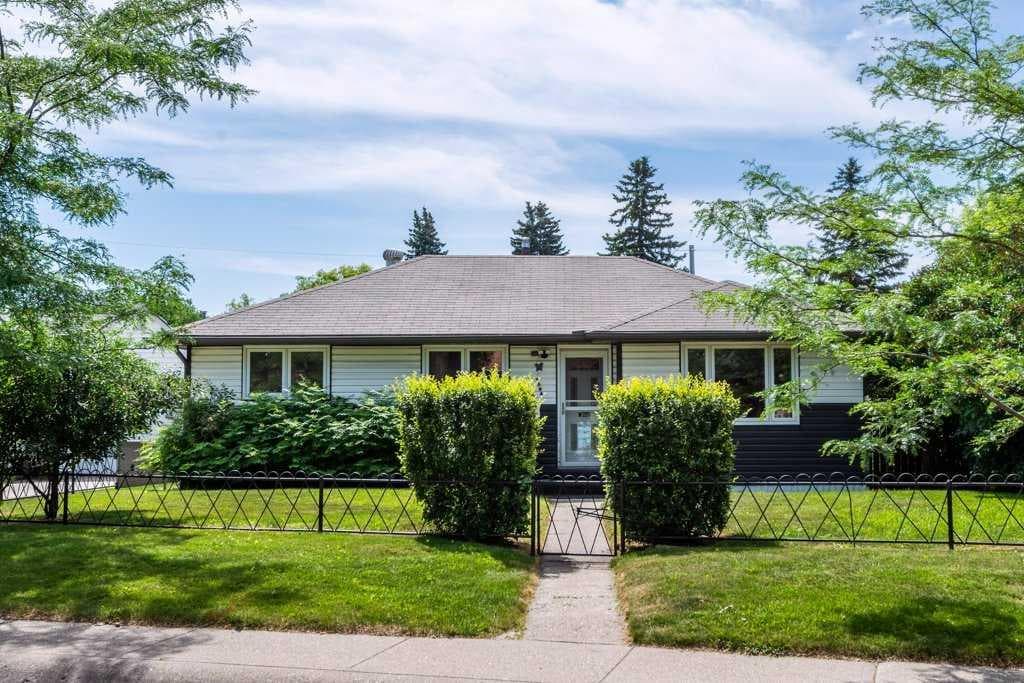 3-bed Detached for sale at 2056 Cottonwood Crescent SE, Calgary