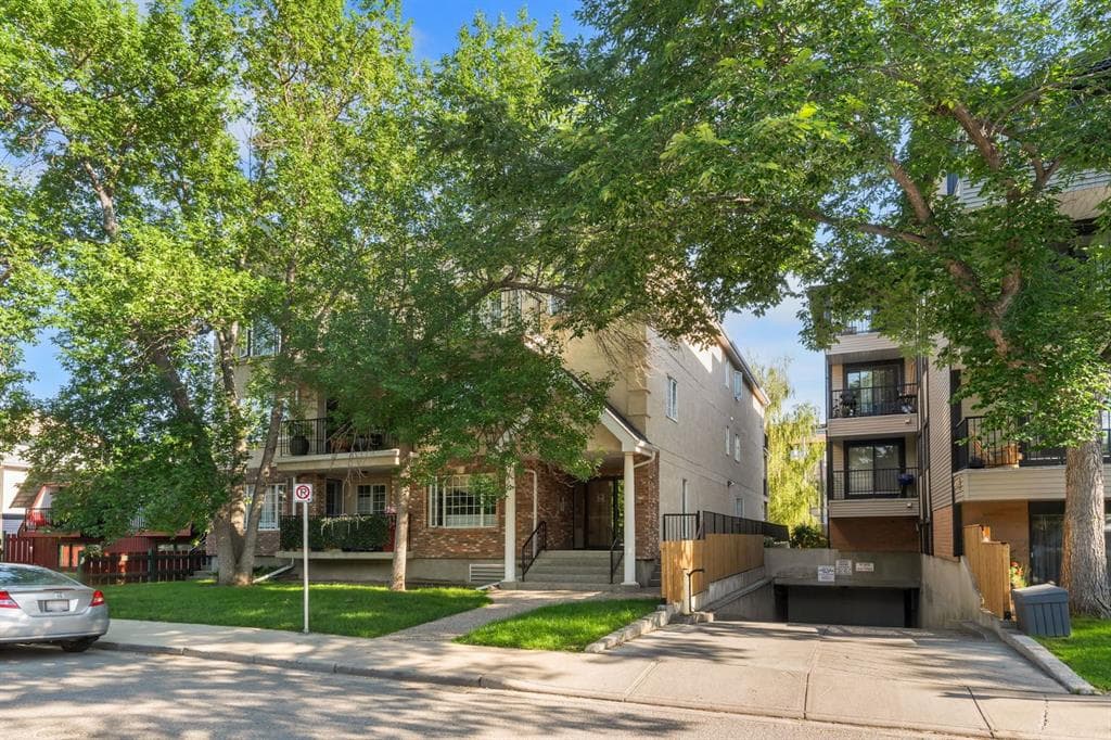 2-bed Apartment for sale at 302, 705 56 Avenue SW, Calgary