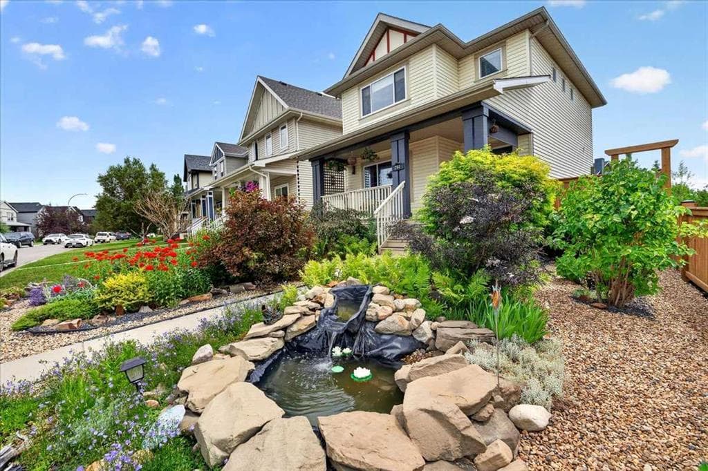 261 Copperstone Gardens SE — photo 1
